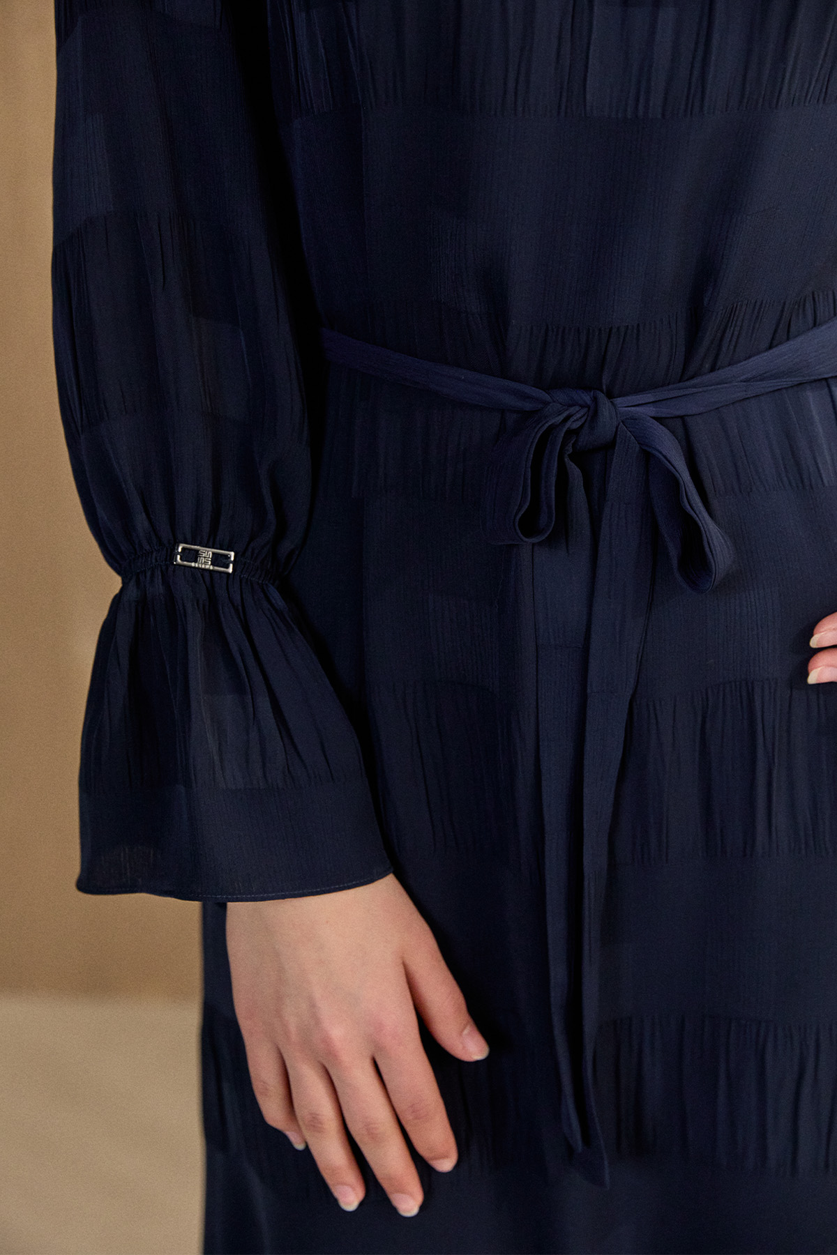 Kare Desenli Kuşaklı Elbise, Tesettür Giyim