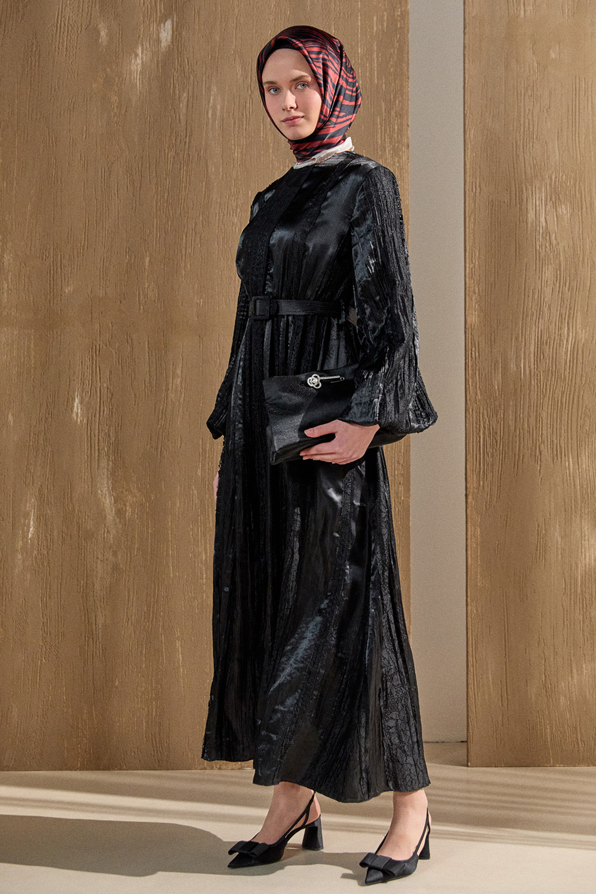 Dantel Motifli Jakarlı Elbise, Tesettür Giyim