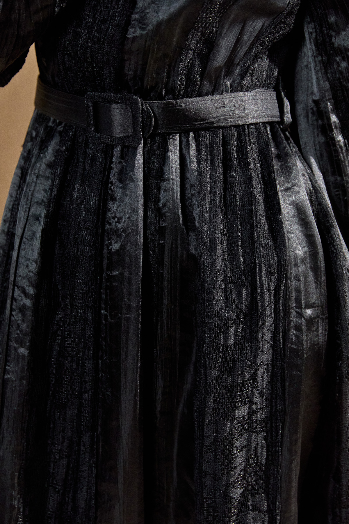 Dantel Motifli Jakarlı Elbise, Tesettür Giyim