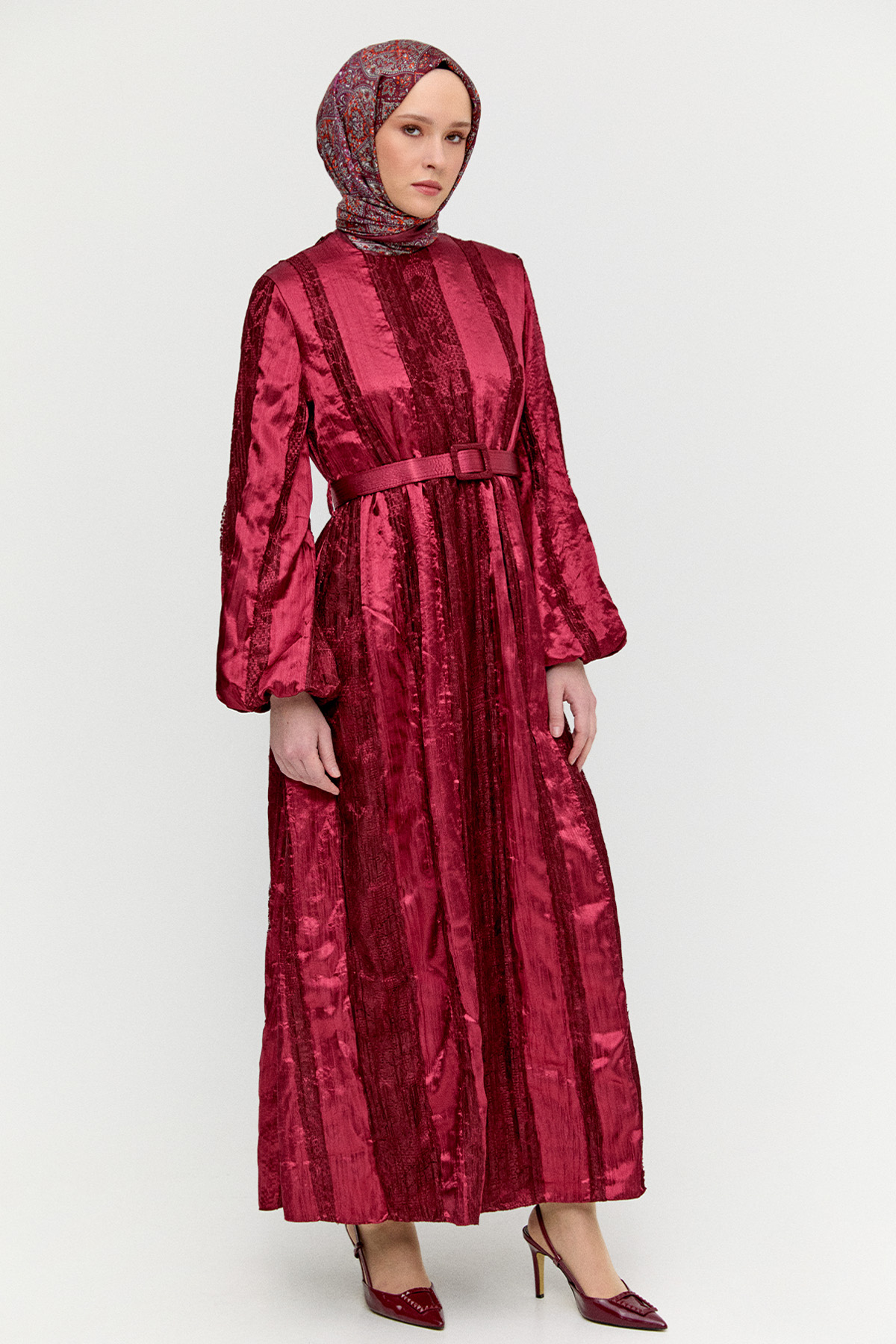 Dantel Motifli Jakarlı Elbise, Tesettür Giyim