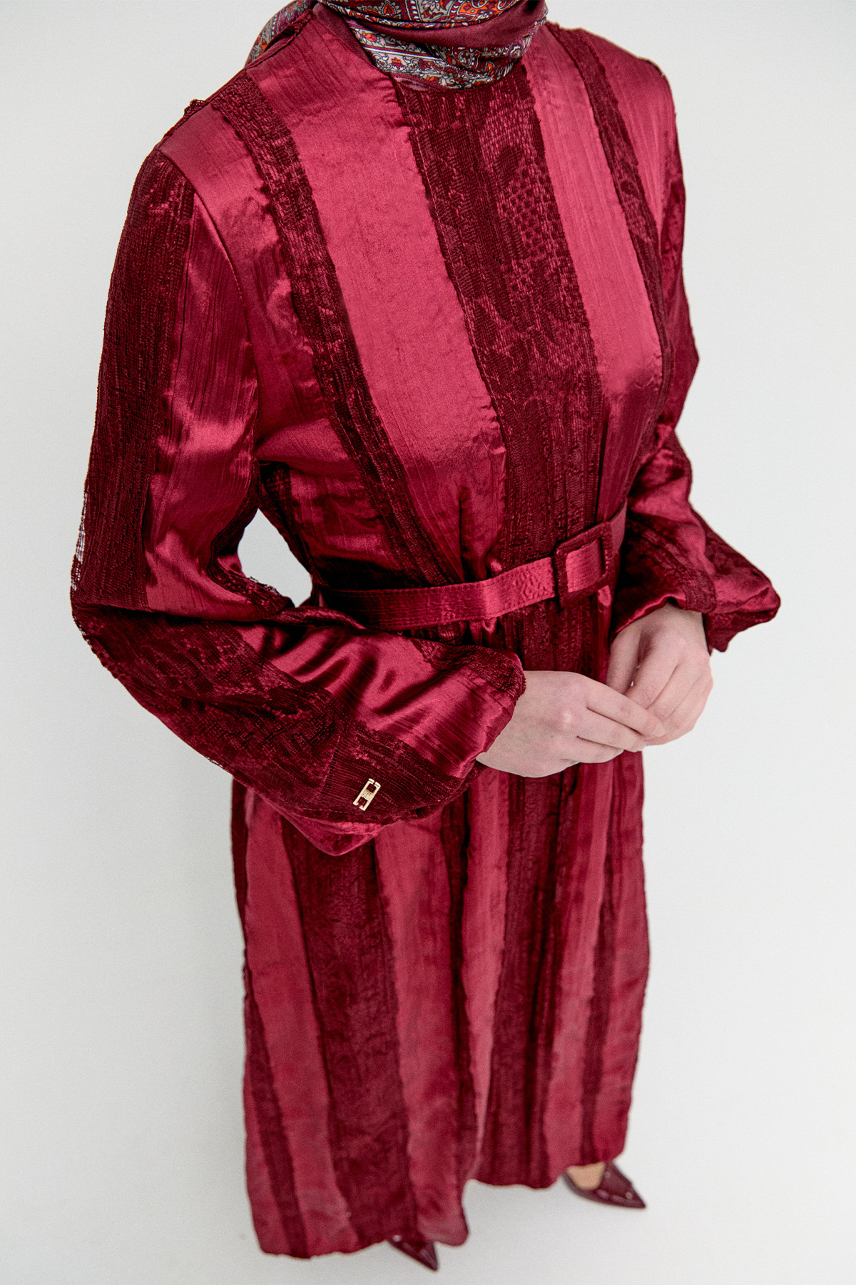 Dantel Motifli Jakarlı Elbise, Tesettür Giyim