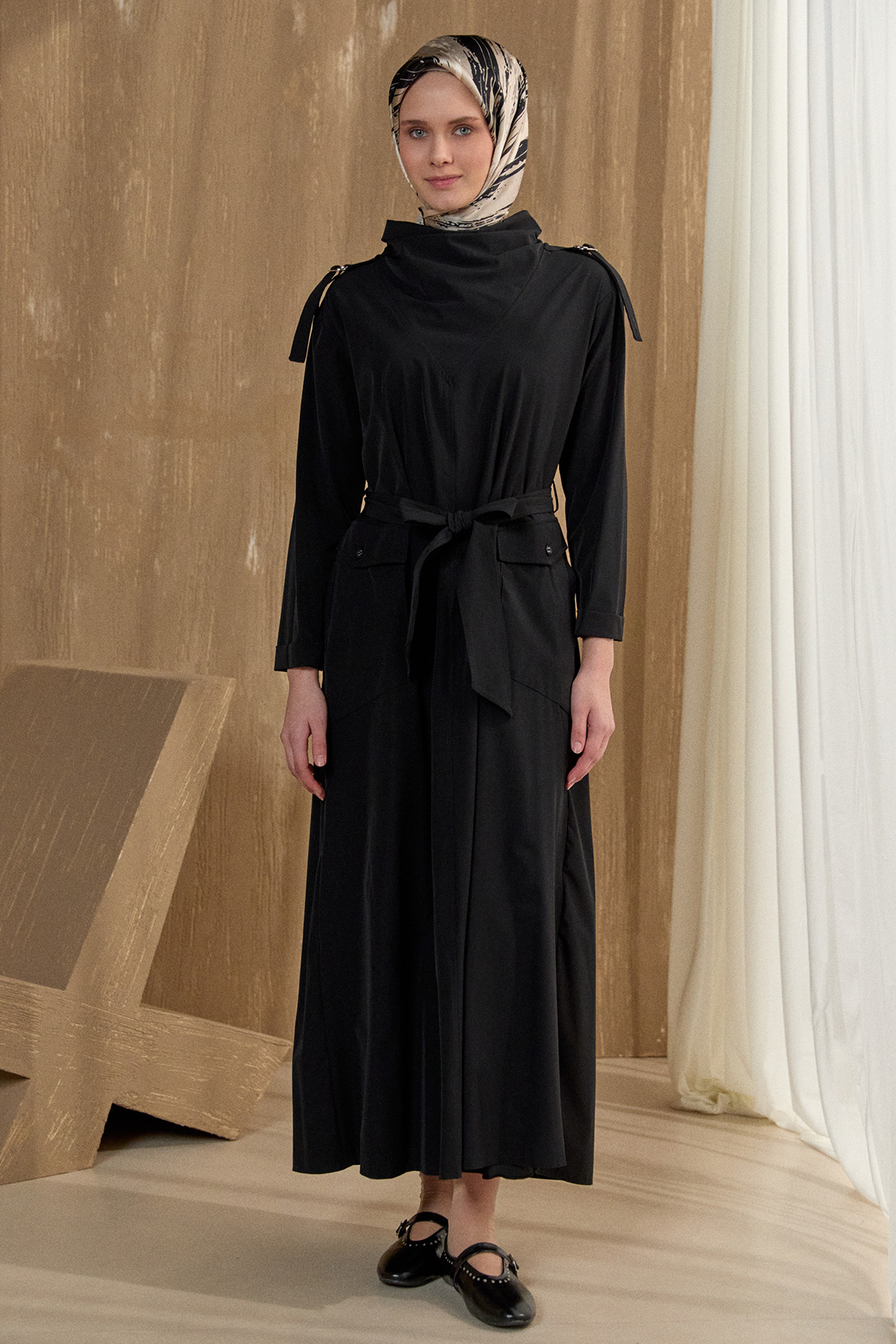 Degaje Yakalı Paraşüt Spor Elbise, Tesettür Giyim