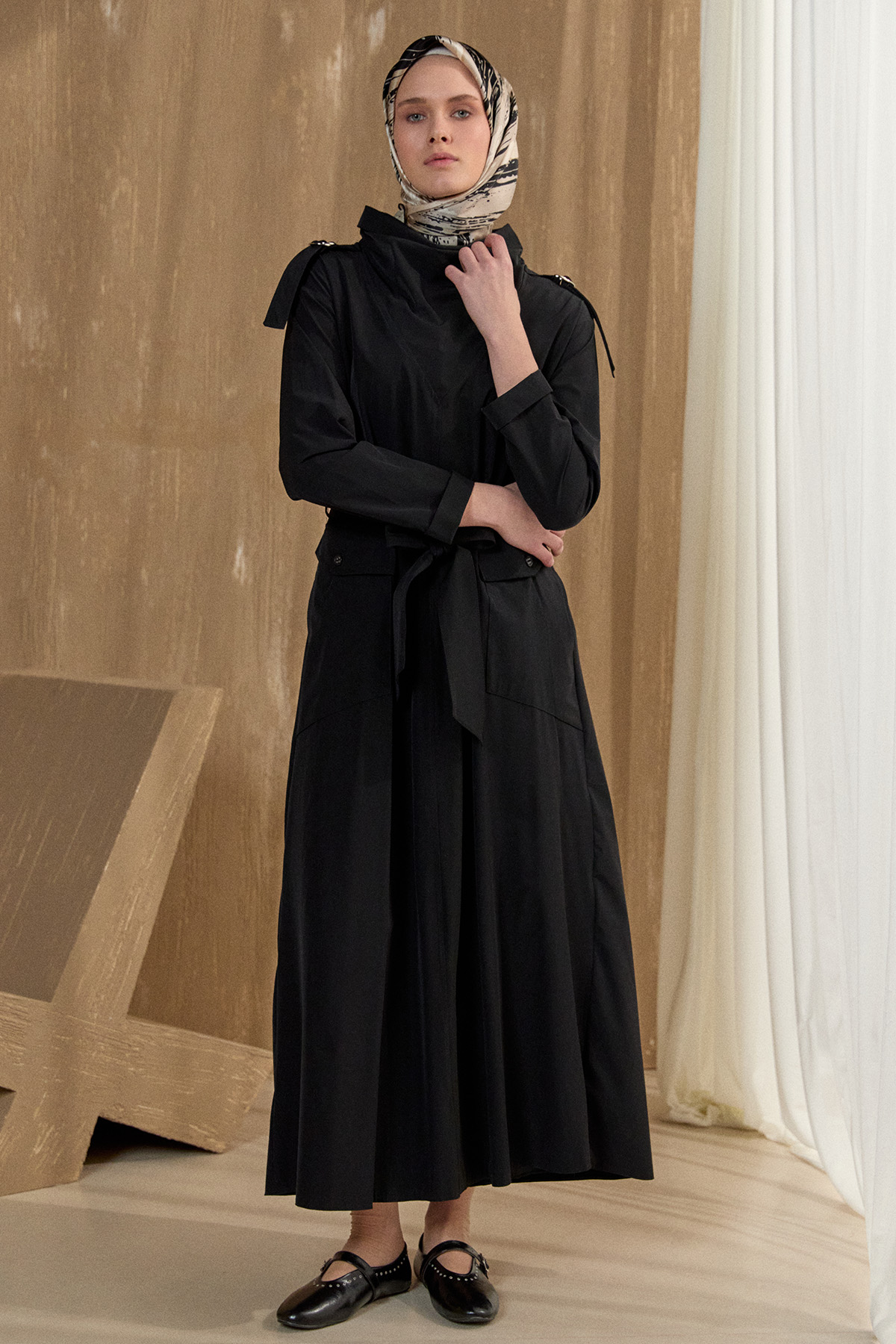 Degaje Yakalı Paraşüt Spor Elbise, Tesettür Giyim