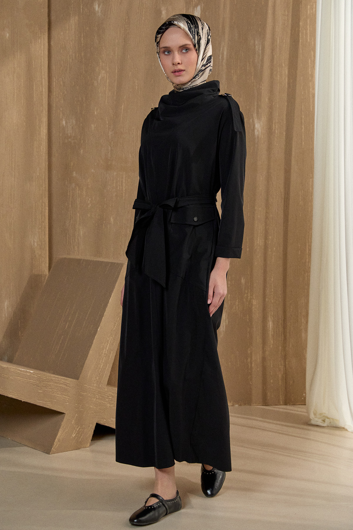 Degaje Yakalı Paraşüt Spor Elbise, Tesettür Giyim