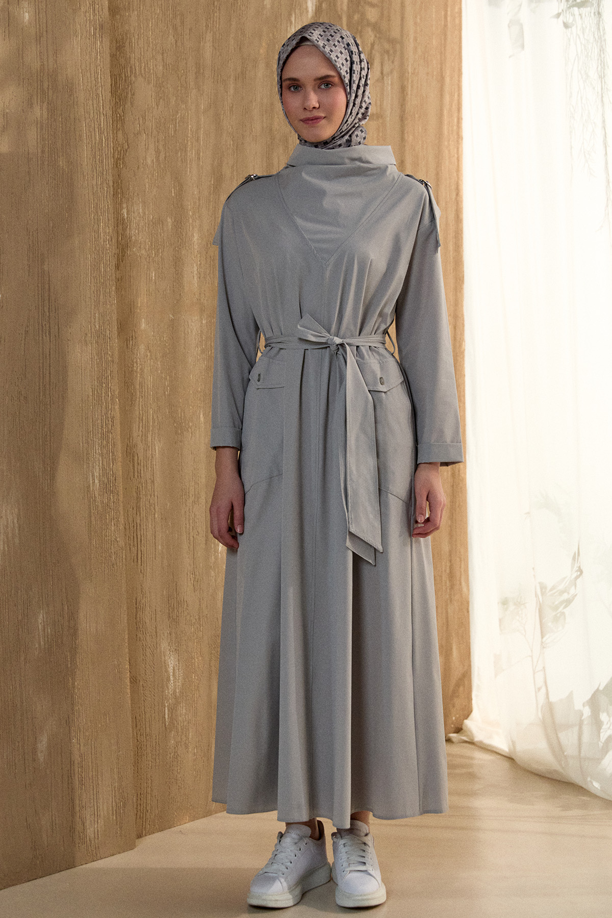 Degaje Yakalı Paraşüt Spor Elbise, Tesettür Giyim