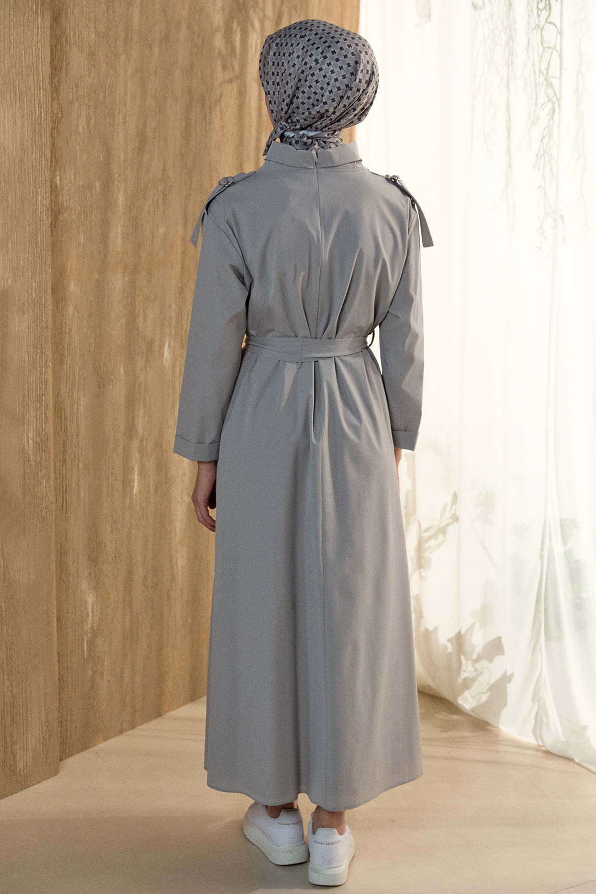 Degaje Yakalı Paraşüt Spor Elbise, Tesettür Giyim