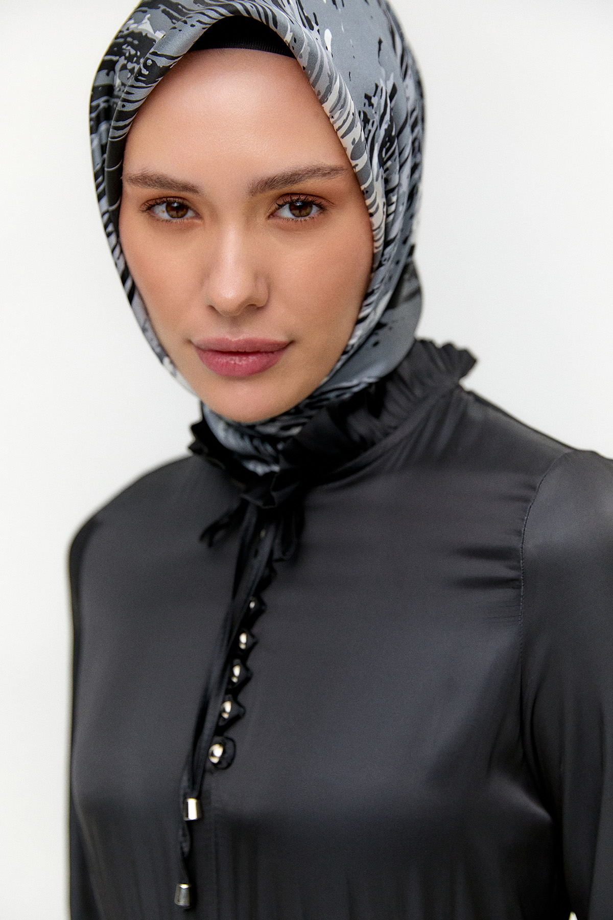 Büzgülü Saten Elbise, Tesettür Giyim