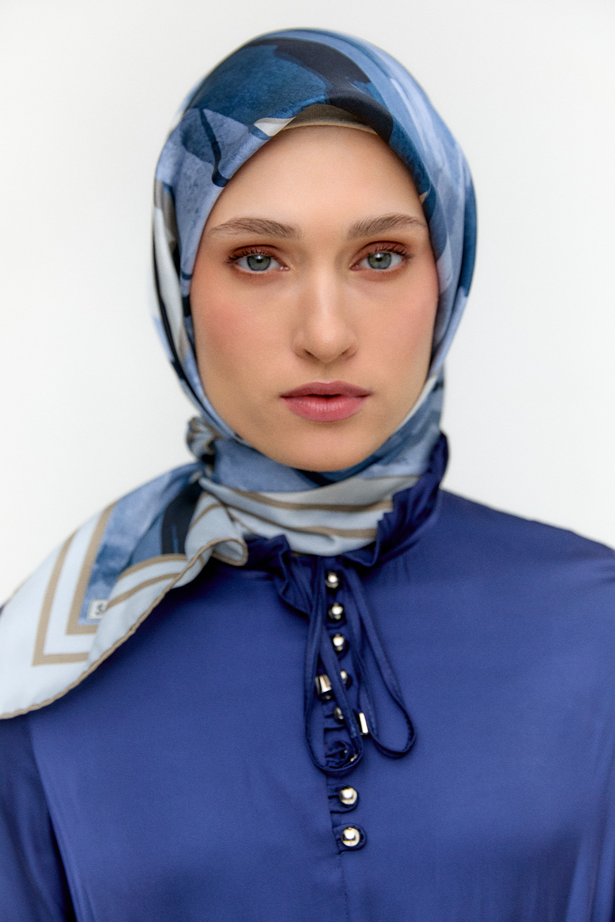 Büzgülü Saten Elbise, Tesettür Giyim