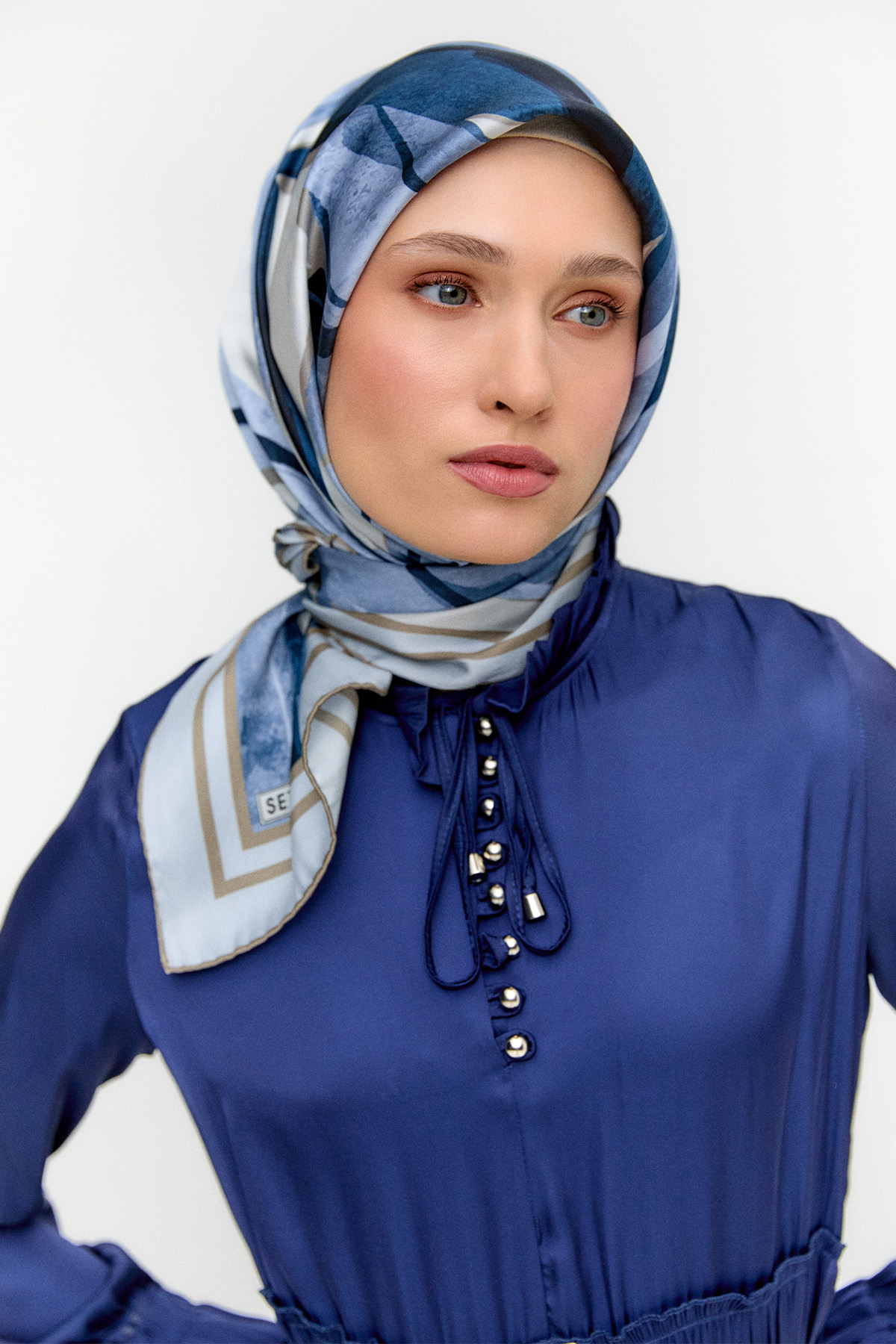 Büzgülü Saten Elbise, Tesettür Giyim