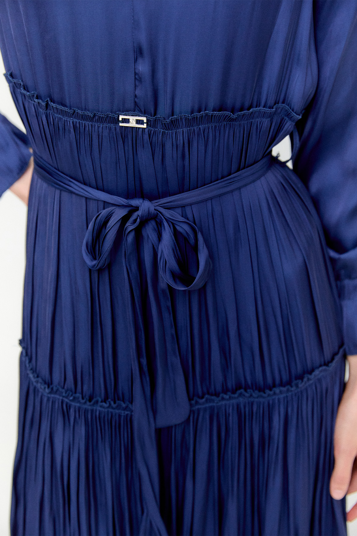 Büzgülü Saten Elbise, Tesettür Giyim