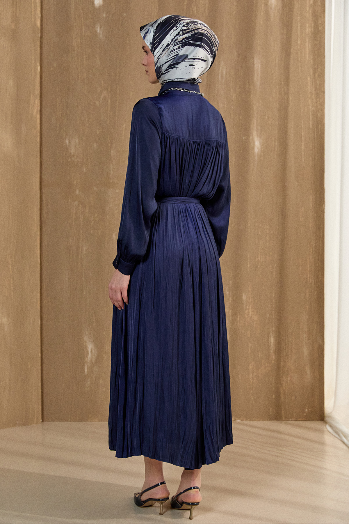 Kırışık Efektli Kuşaklı Elbise, Tesettür Giyim