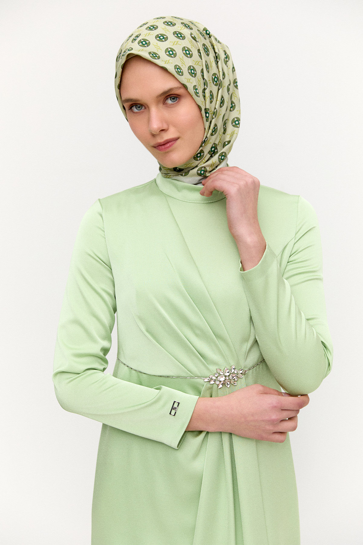 Drapeli Taşlı Saten Elbise, Tesettür Giyim