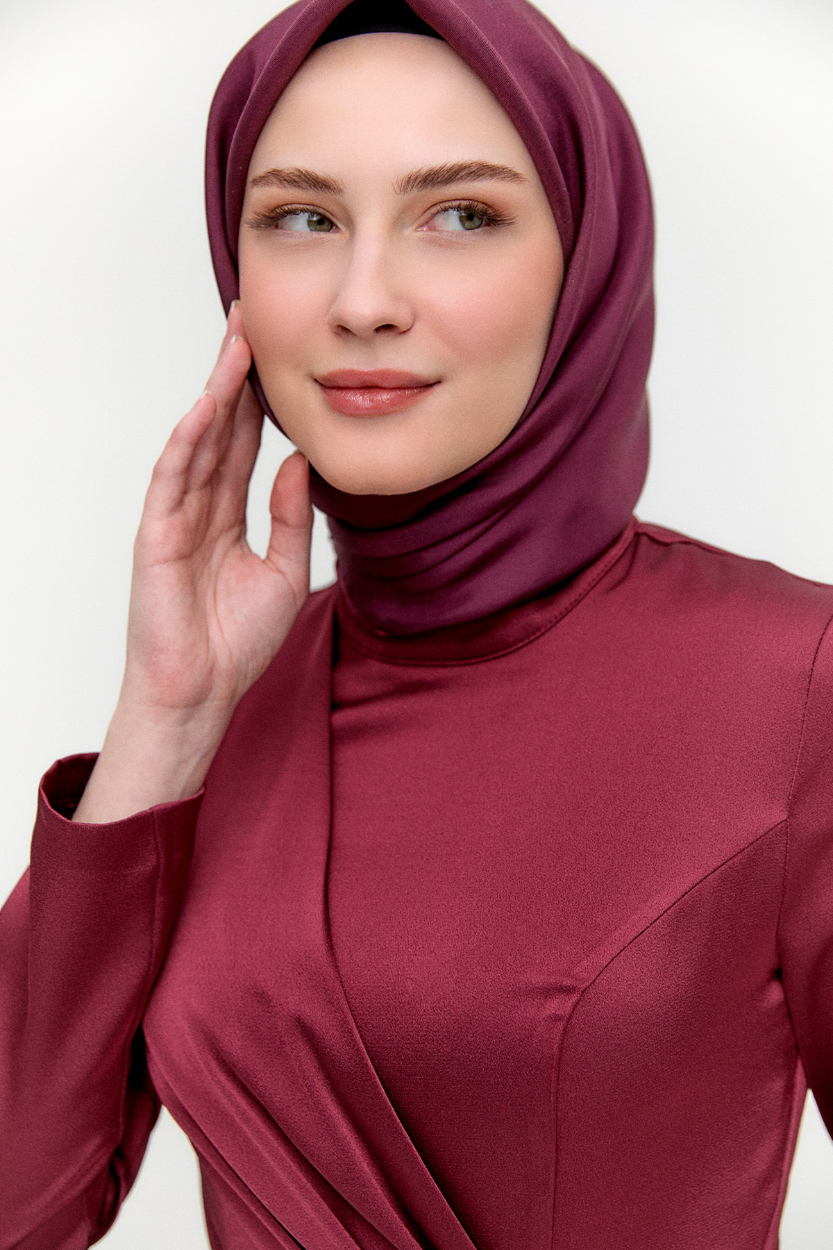 Drapeli Taşlı Saten Elbise, Tesettür Giyim