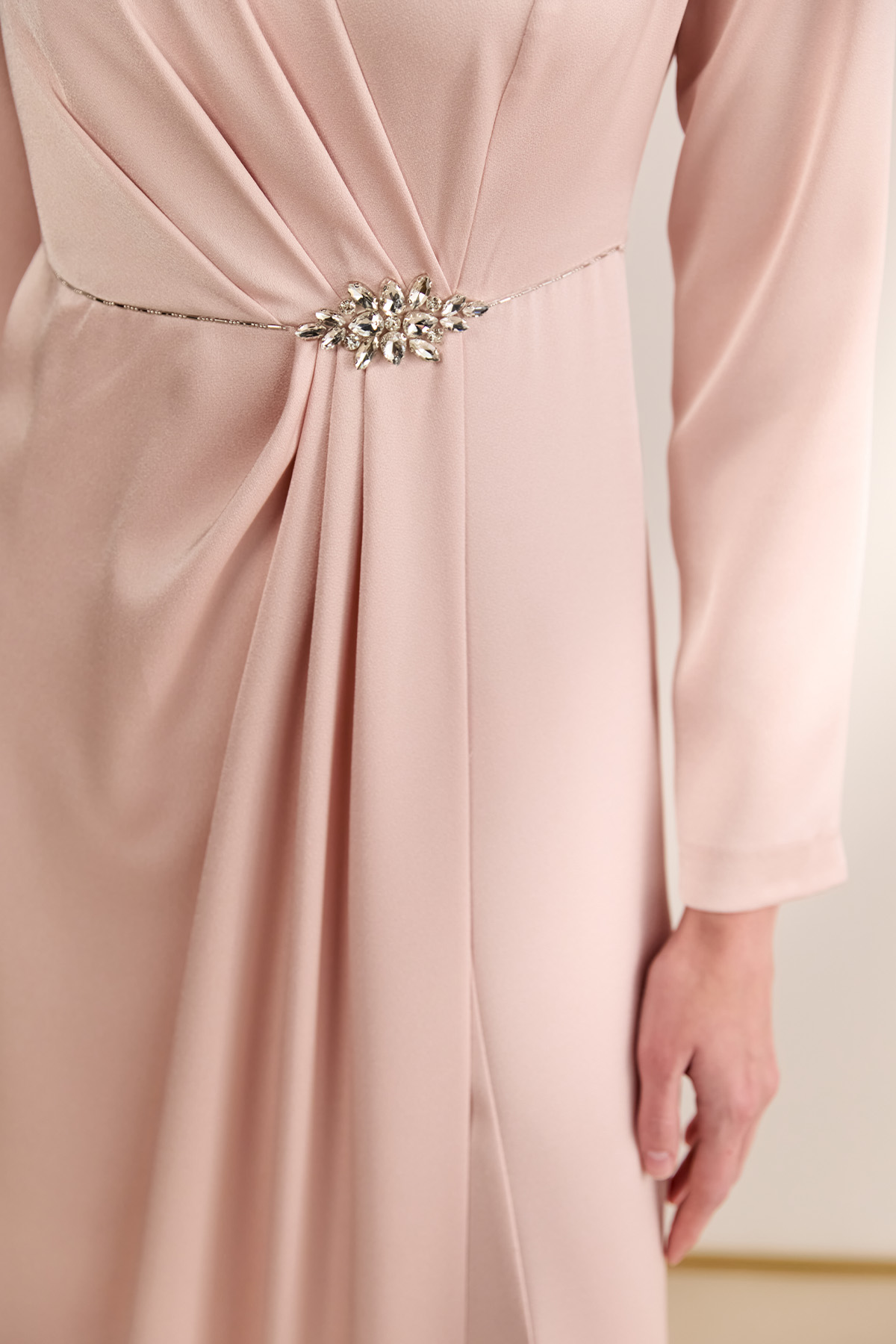 Drapeli Taşlı Saten Elbise, Tesettür Giyim