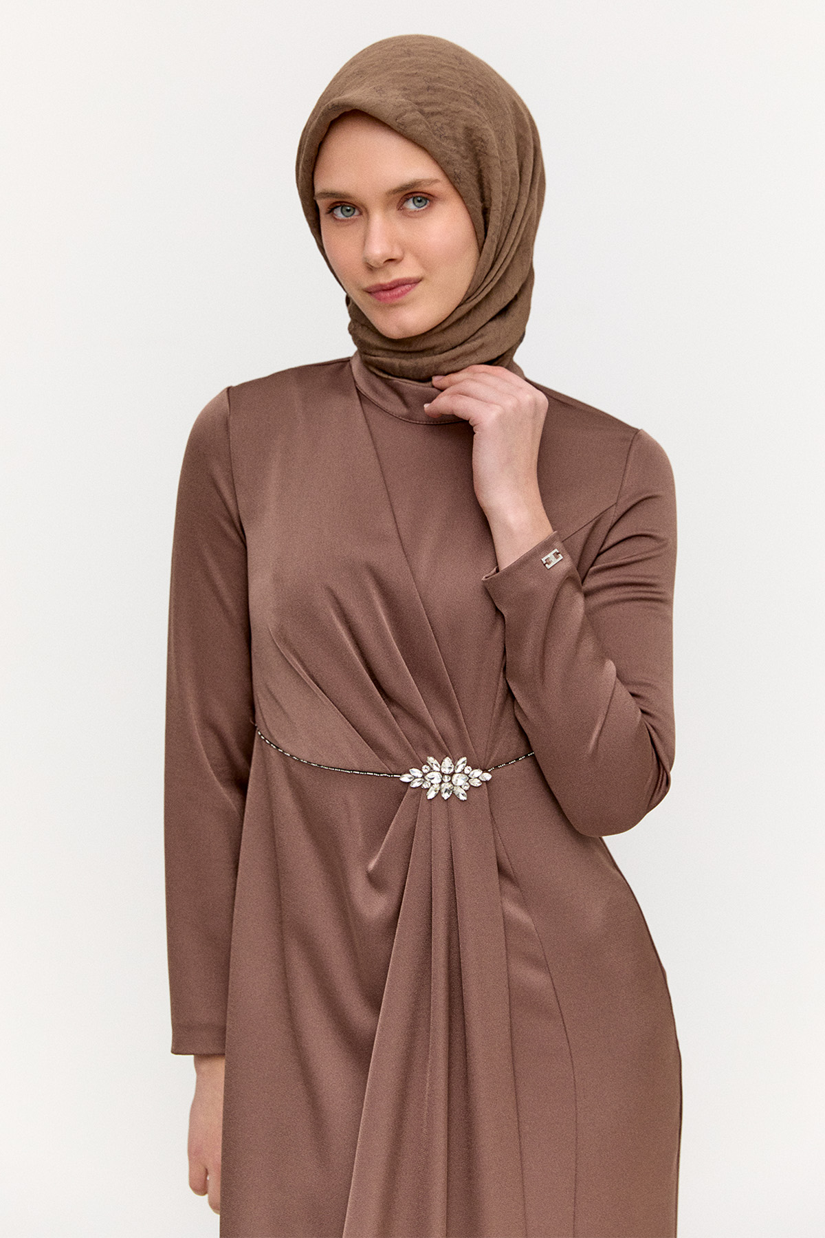 Drapeli Taşlı Saten Elbise, Tesettür Giyim