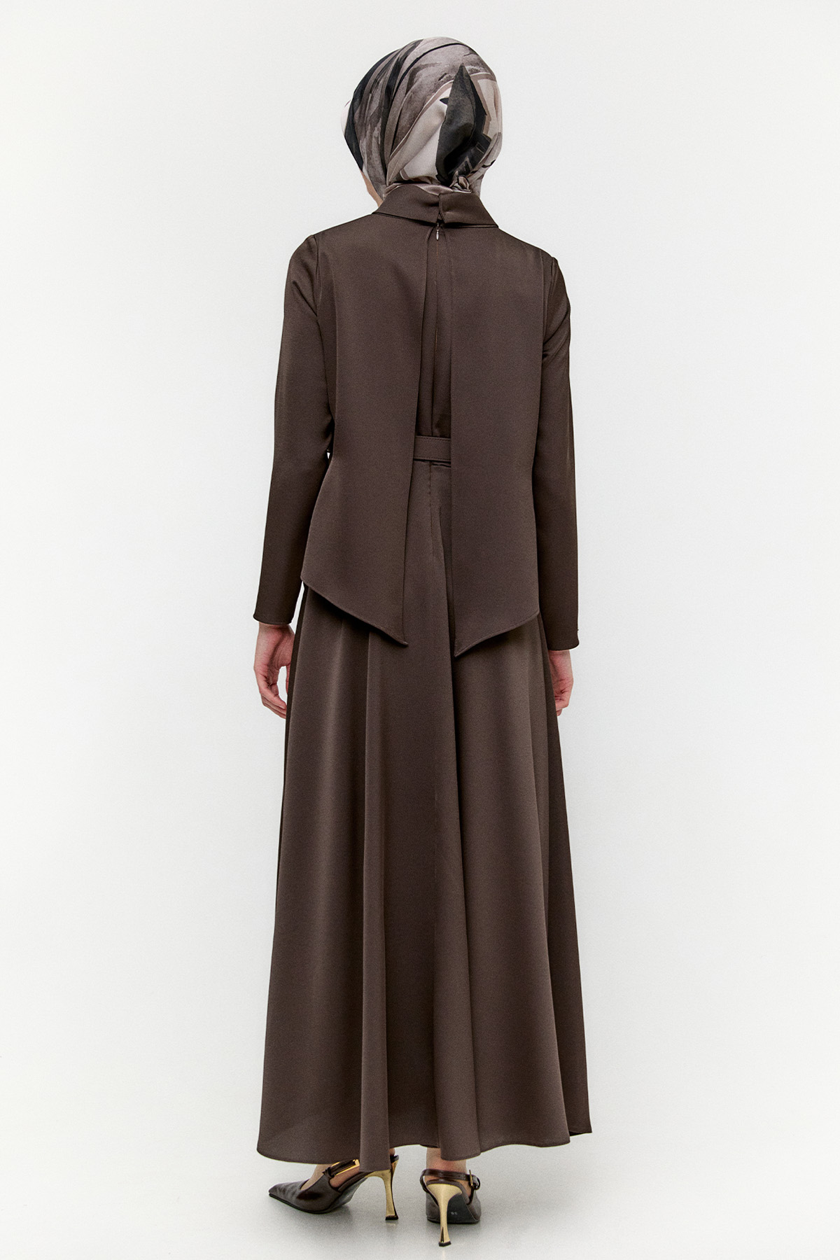 Rüzgarlık Detaylı Kemerli Saten Elbise, Tesettür Giyim