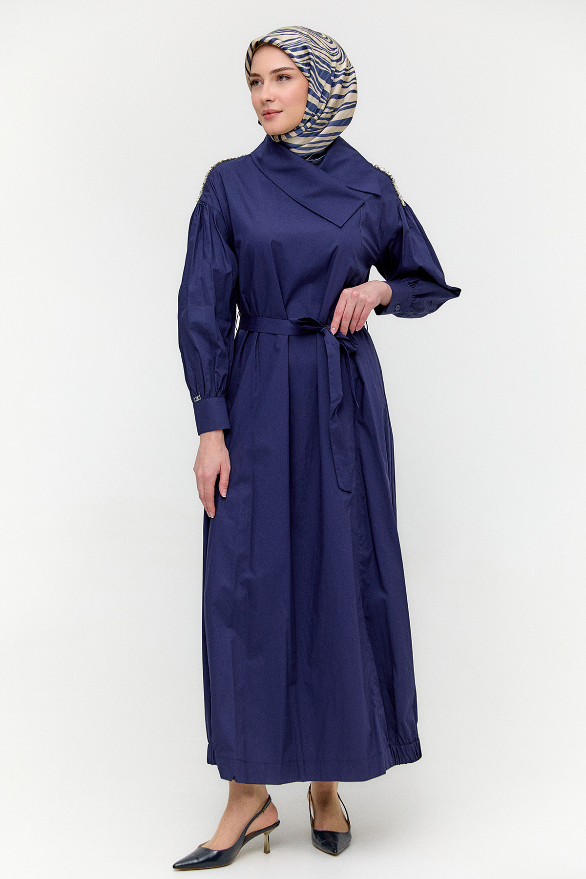 Mendil Yakalı Kuşaklı Pamuk Elbise, Tesettür Giyim
