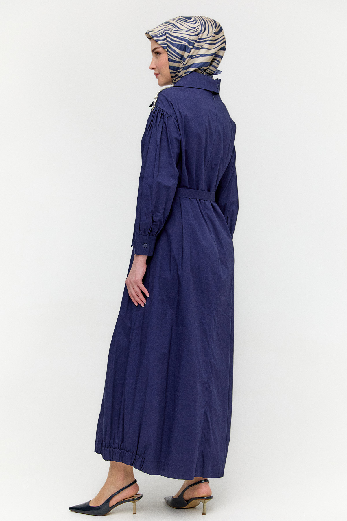 Mendil Yakalı Kuşaklı Pamuk Elbise, Tesettür Giyim