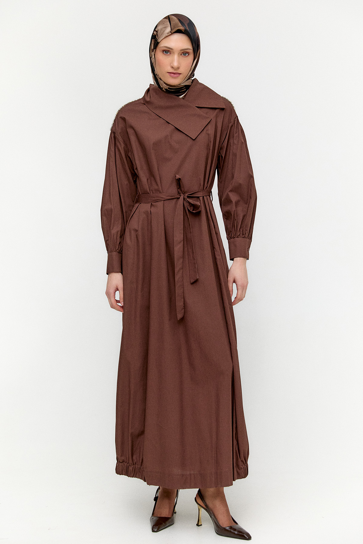 Mendil Yakalı Kuşaklı Pamuk Elbise, Tesettür Giyim