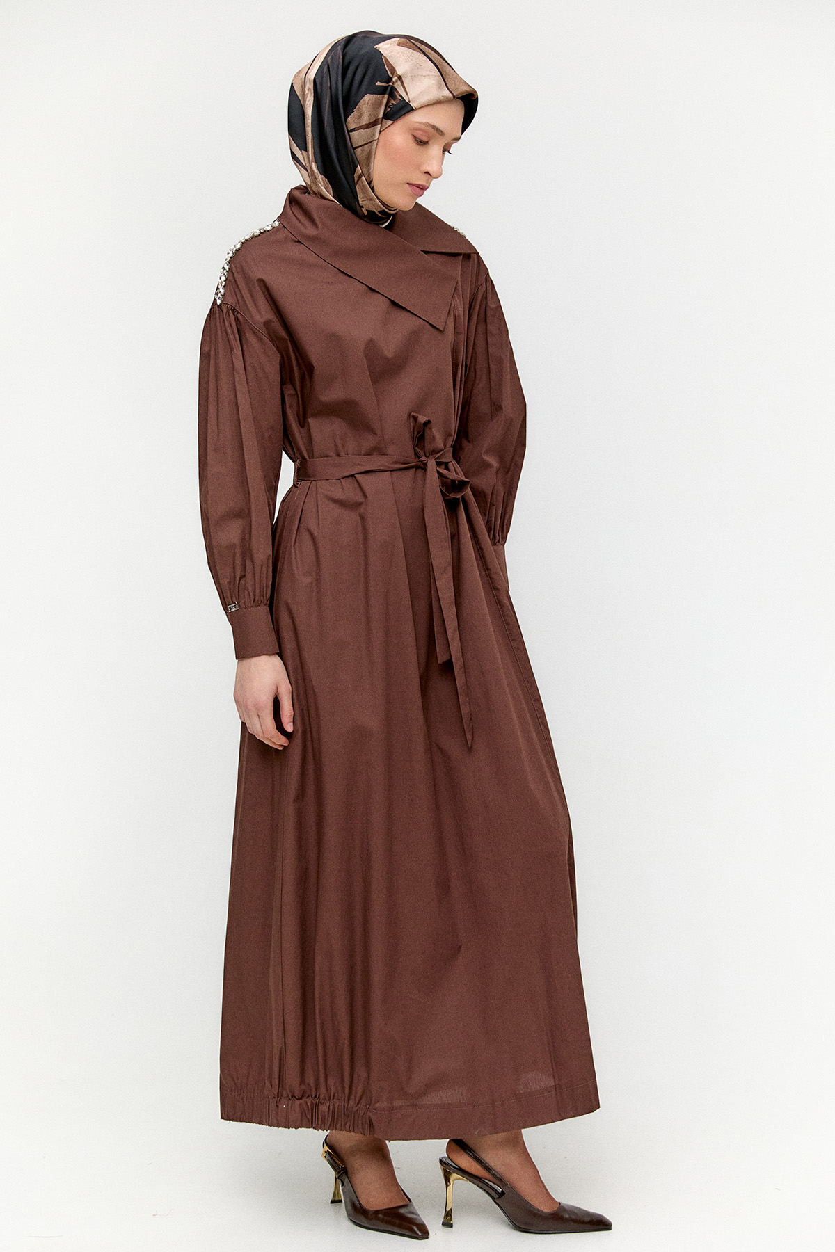 Mendil Yakalı Kuşaklı Pamuk Elbise, Tesettür Giyim