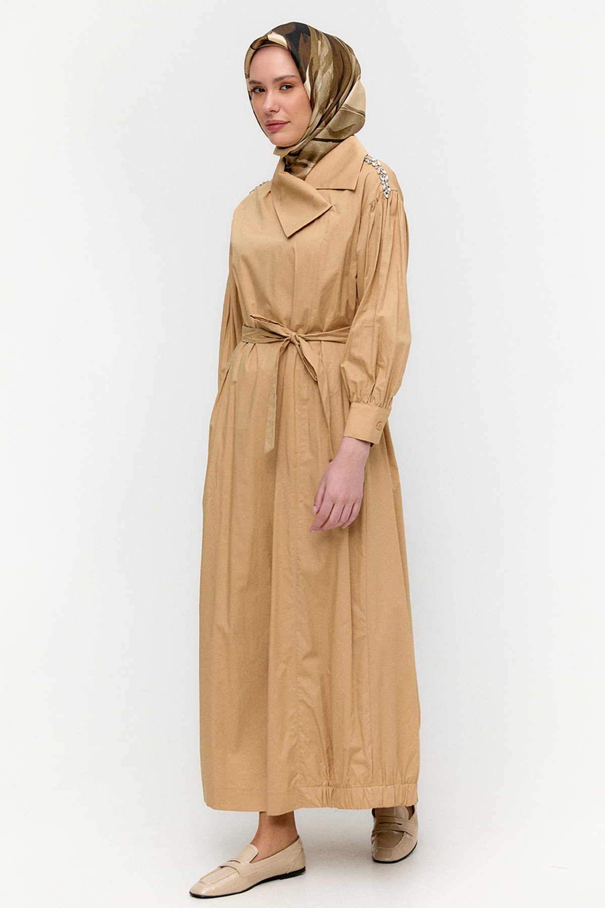 Mendil Yakalı Kuşaklı Pamuk Elbise, Tesettür Giyim