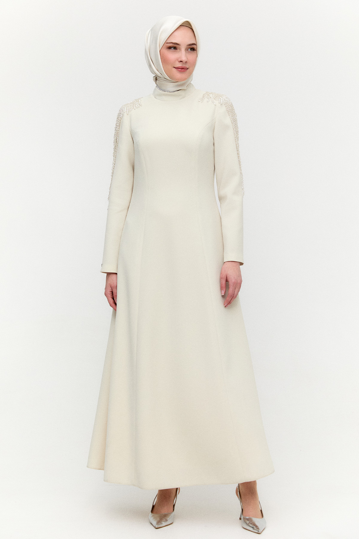Omuzları İşlemeli Davet Elbise, Tesettür Giyim