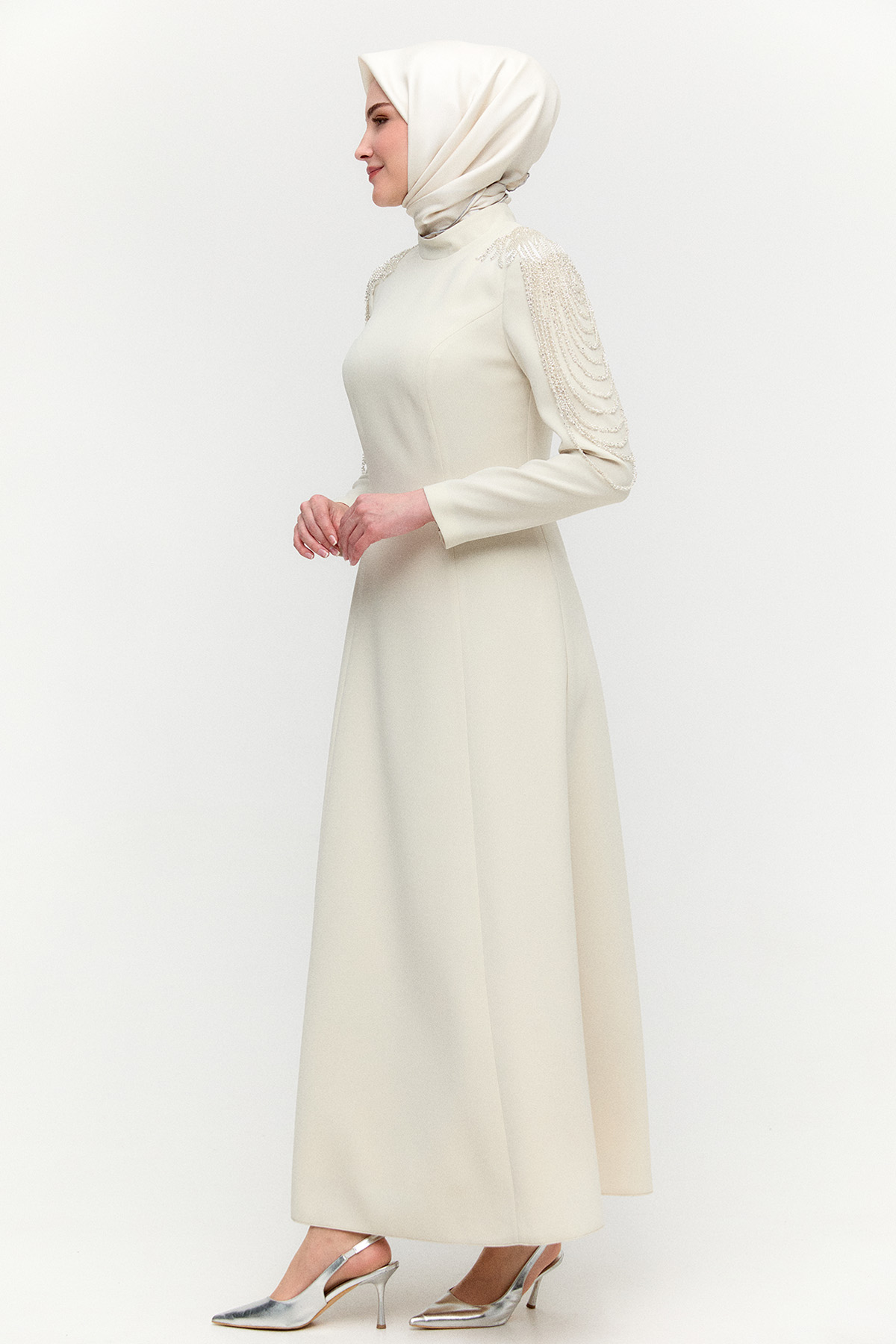 Omuzları İşlemeli Davet Elbise, Tesettür Giyim