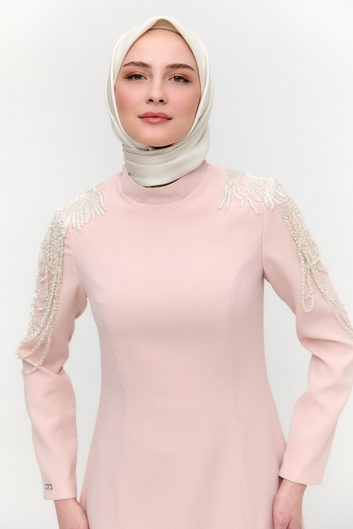 Omuzları İşlemeli Davet Elbise, Tesettür Giyim