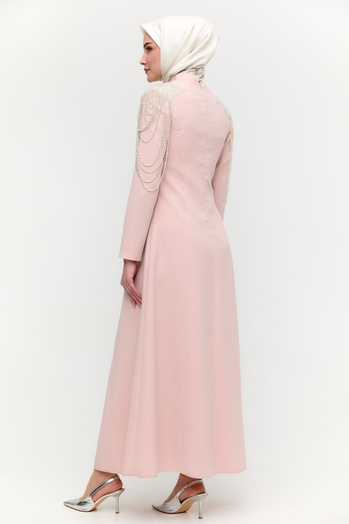 Omuzları İşlemeli Davet Elbise, Tesettür Giyim