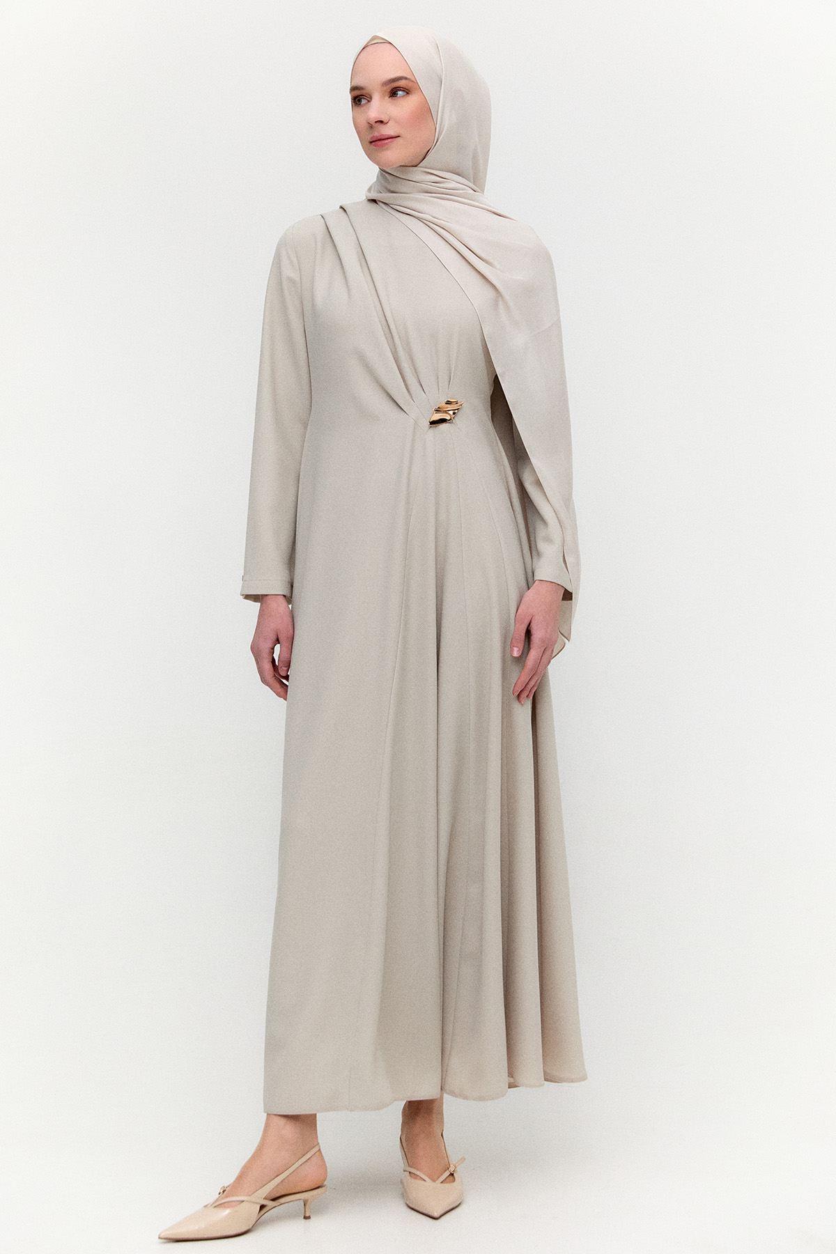 Simli Drapeli Broşlu Davet Elbise, Tesettür Giyim