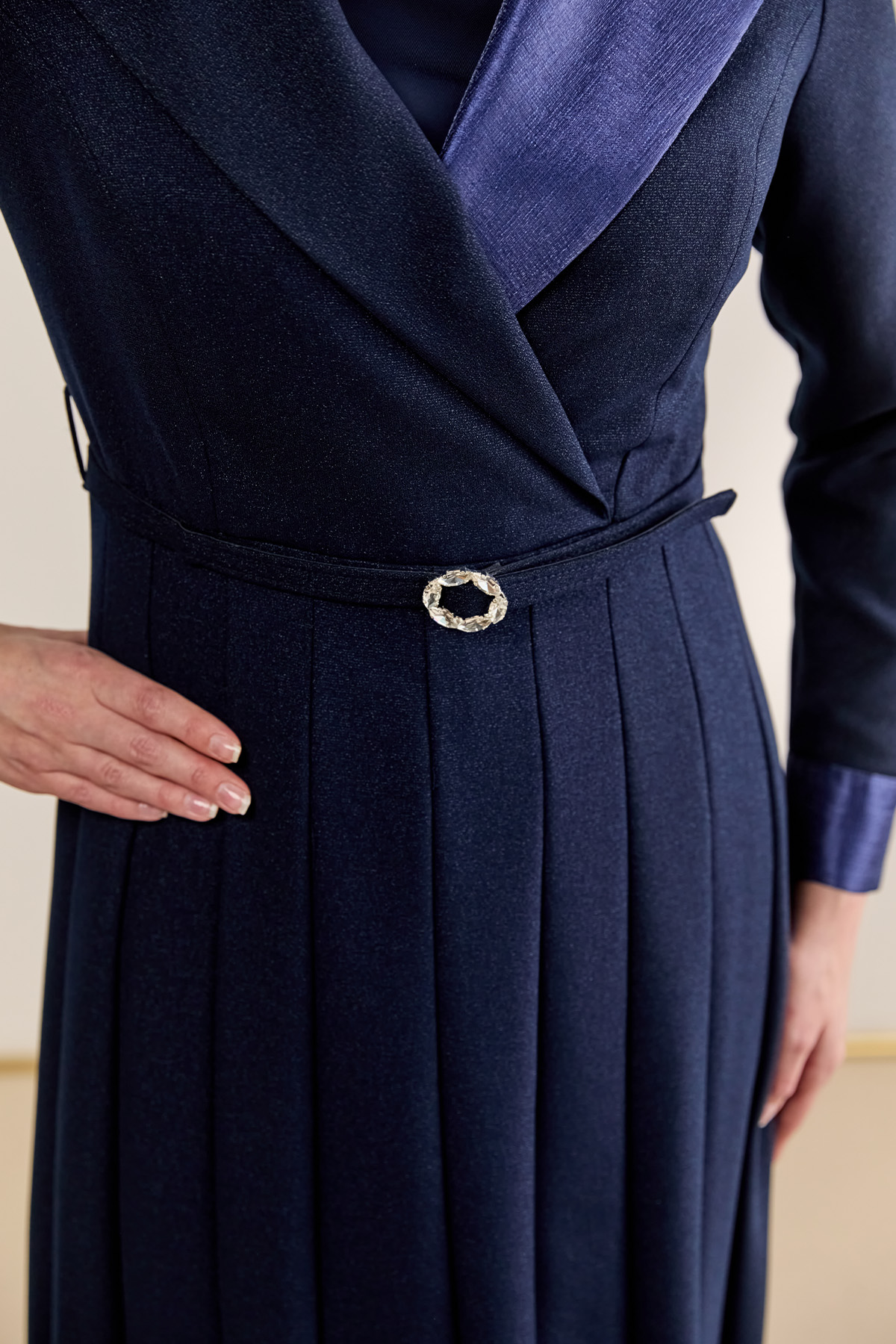 Gömlek Yaka Volanlı Uzun Elbise, Tesettür Giyim