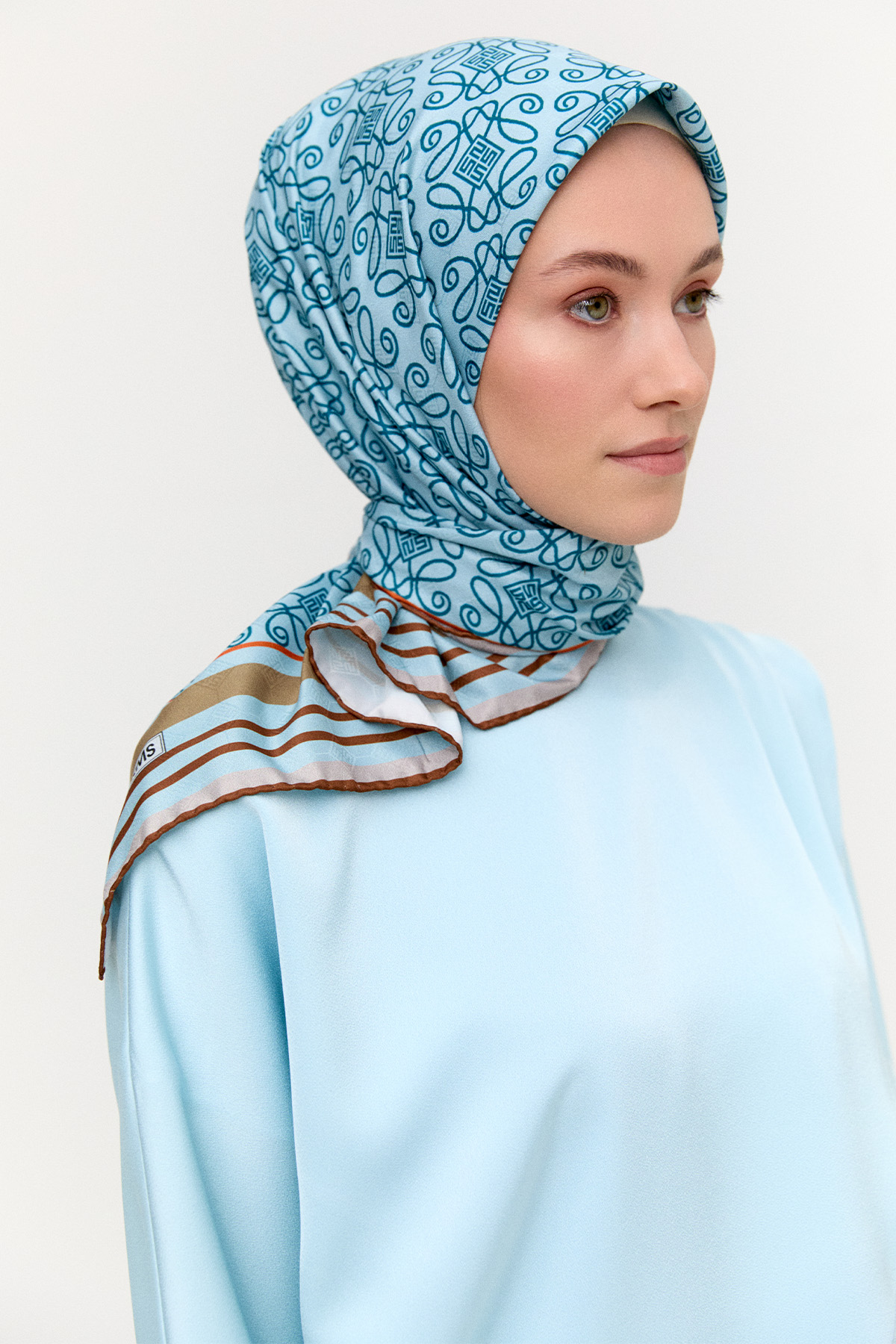 Geometrik Çerçeveli Eşarp, Tesettür Giyim