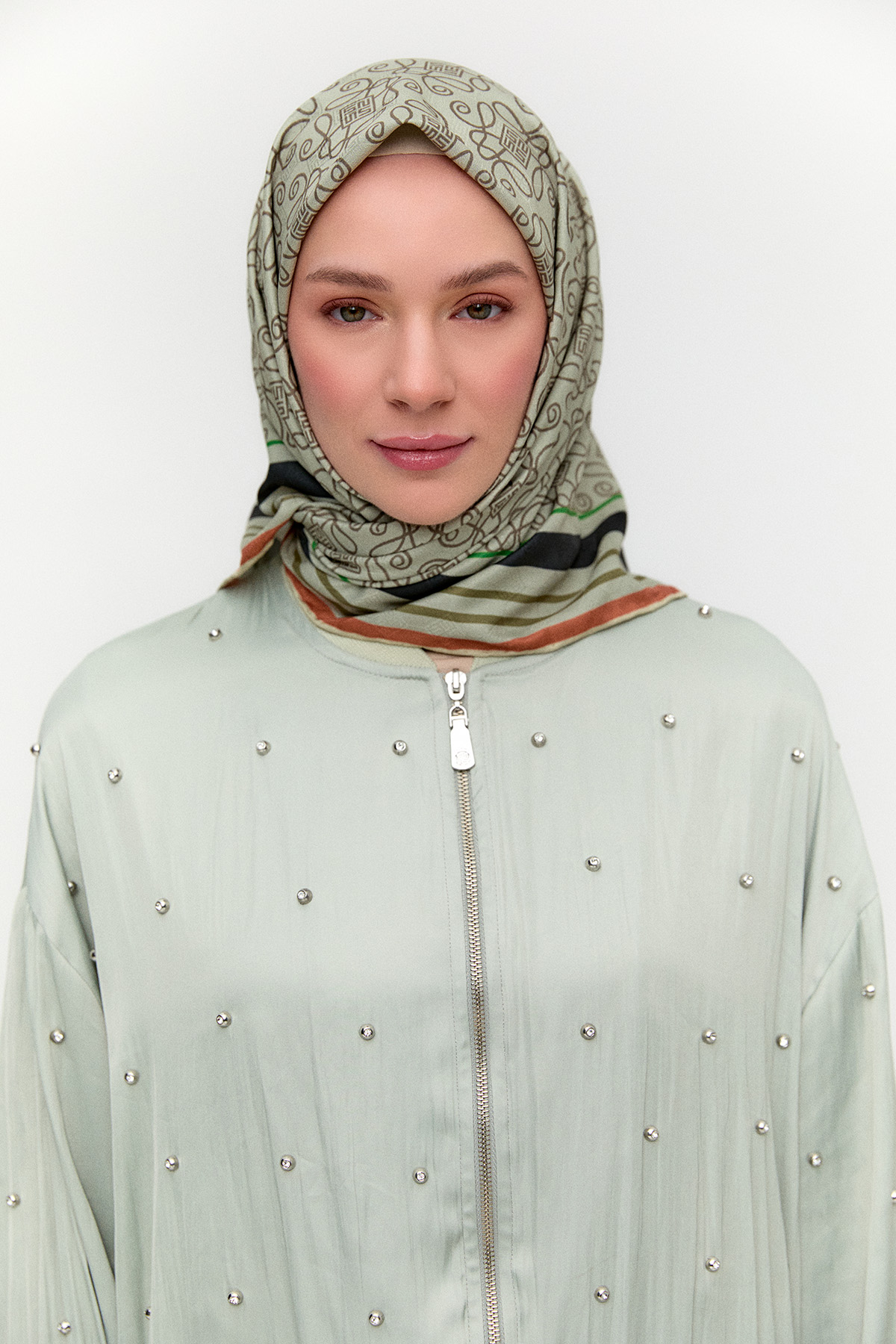 Geometrik Çerçeveli Eşarp, Tesettür Giyim