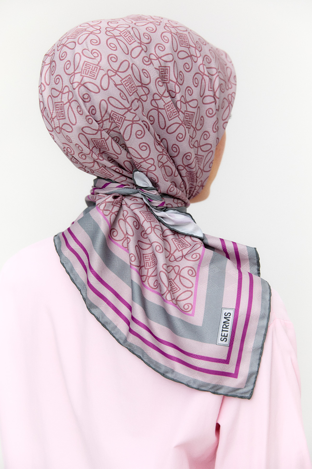 Geometrik Çerçeveli Eşarp, Tesettür Giyim