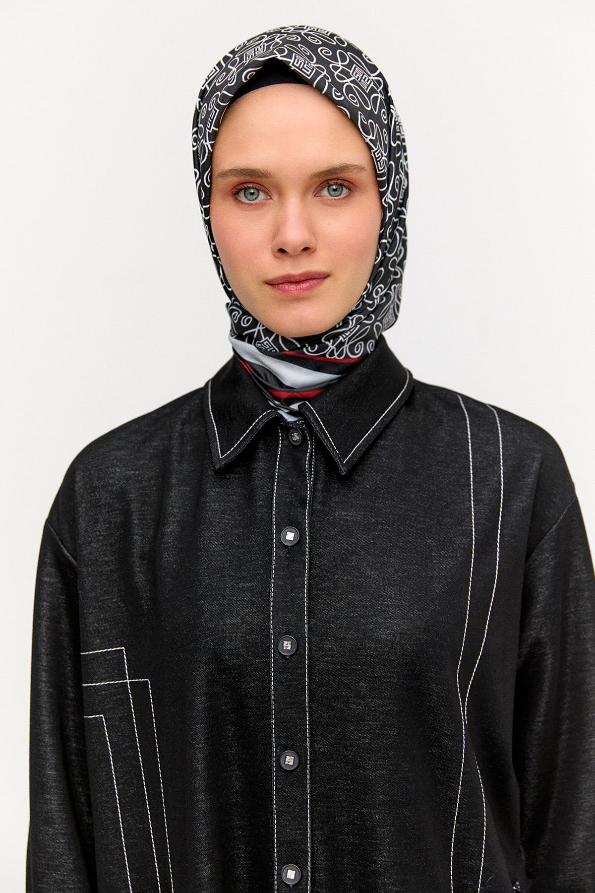 Geometrik Çerçeveli Eşarp, Tesettür Giyim