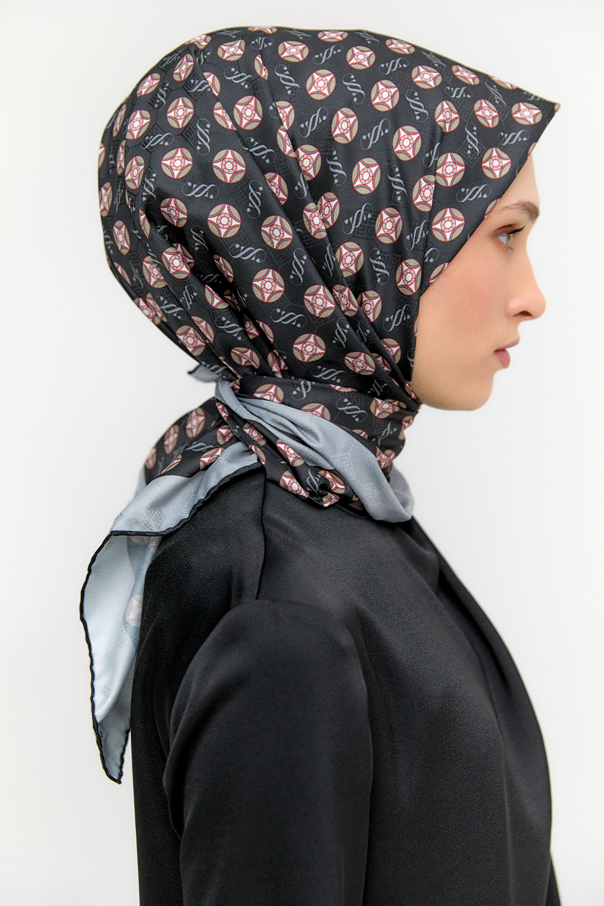 Yuvarlak Desenli Eşarp, Tesettür Giyim