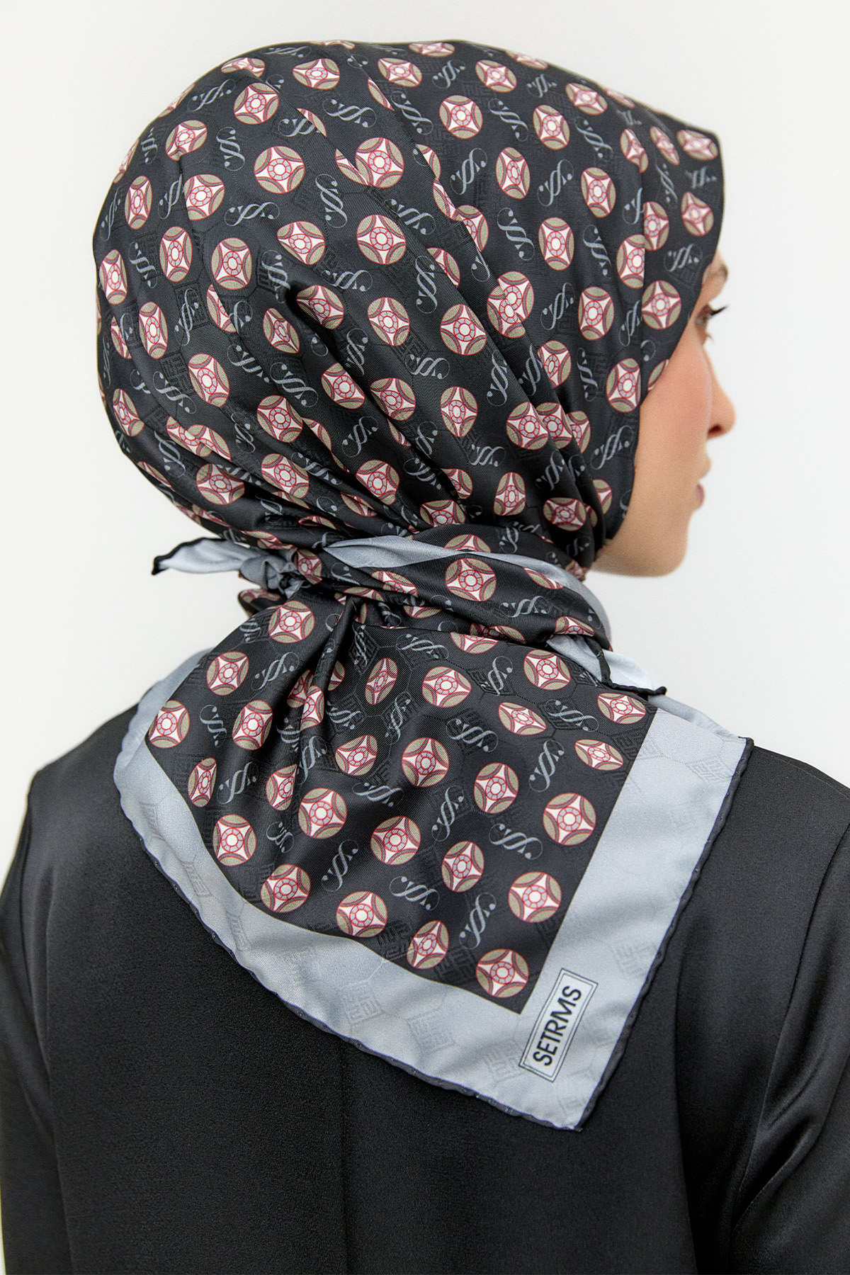 Yuvarlak Desenli Eşarp, Tesettür Giyim