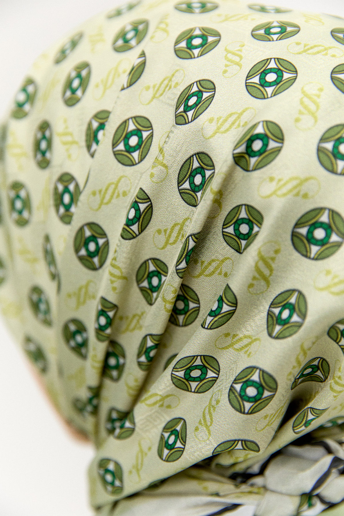 Yuvarlak Desenli Eşarp, Tesettür Giyim