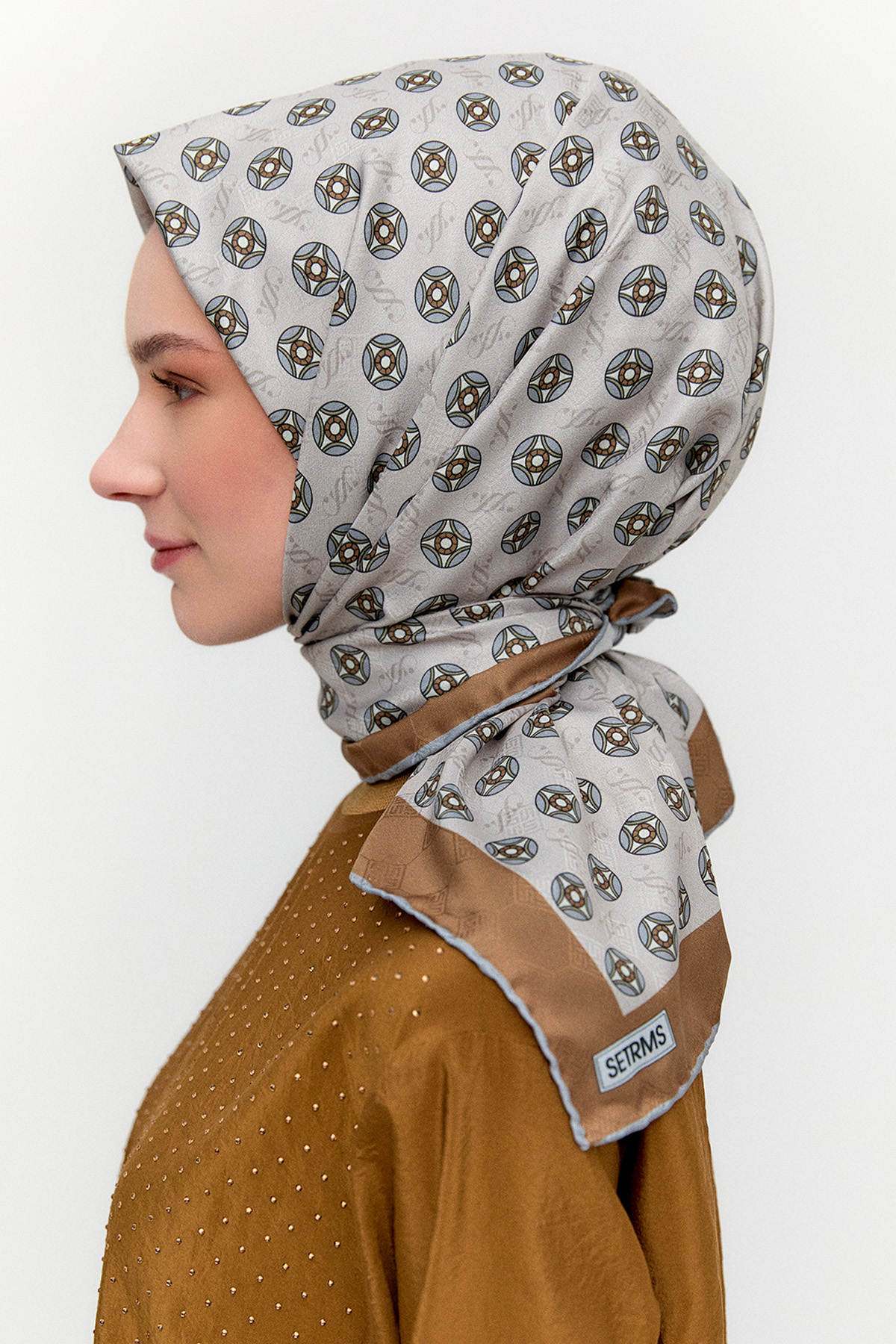 Yuvarlak Desenli Eşarp, Tesettür Giyim