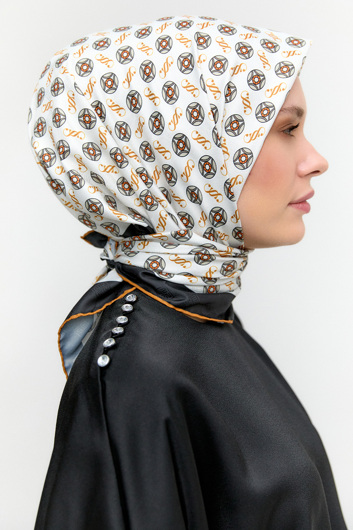 Yuvarlak Desenli Eşarp, Tesettür Giyim