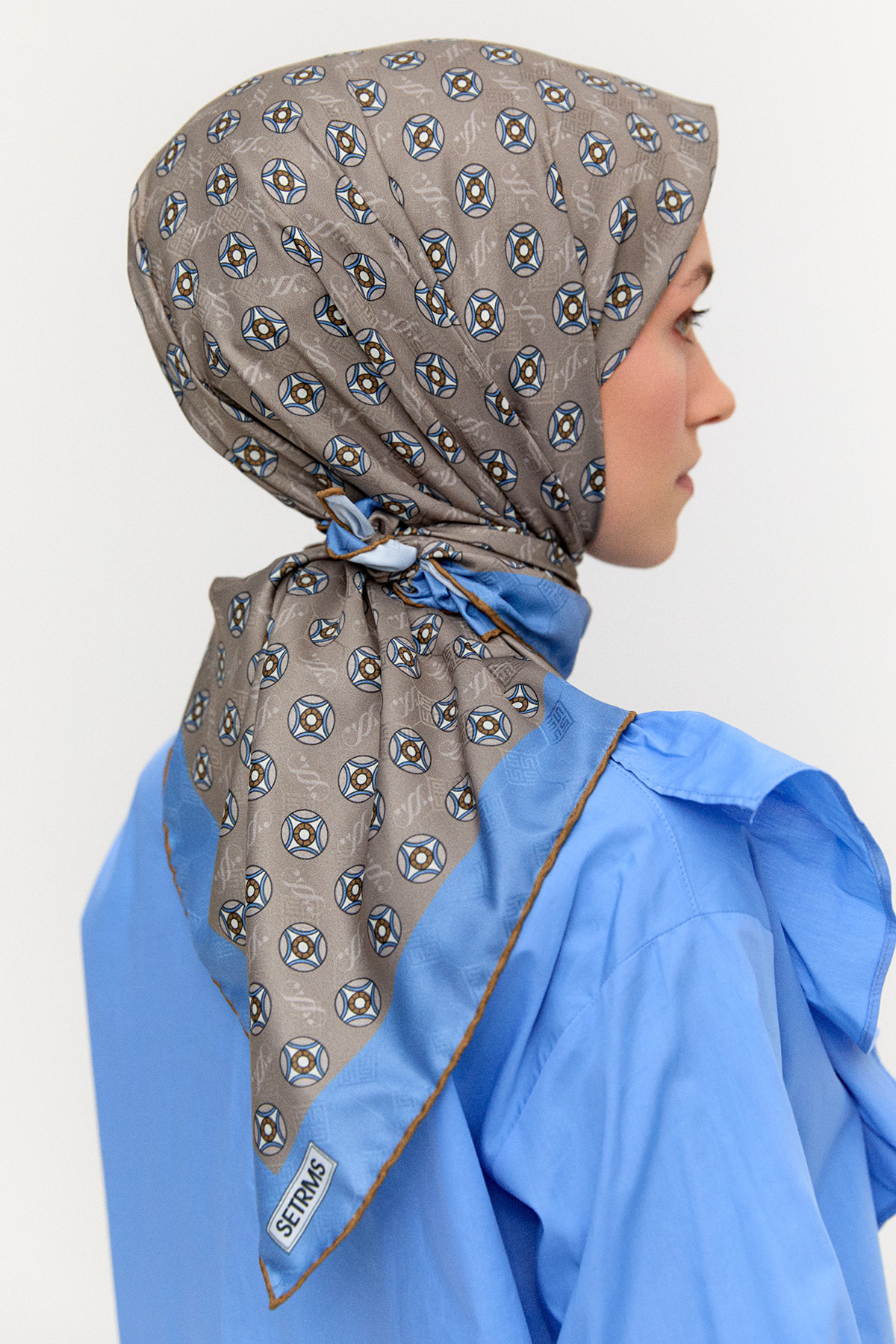 Yuvarlak Desenli Eşarp, Tesettür Giyim