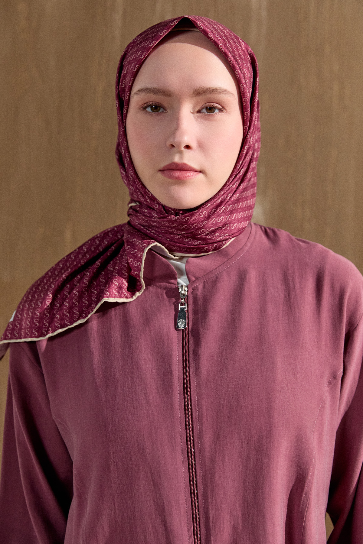 Monogram Eşarp, Tesettür Giyim