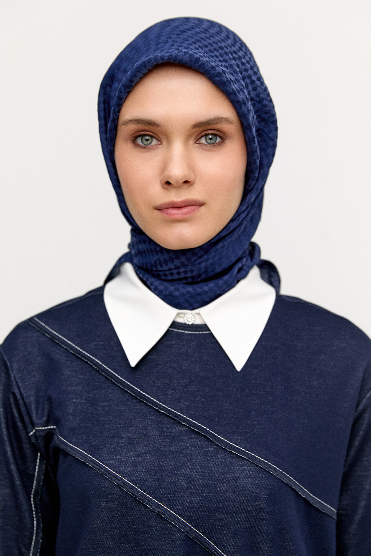 Kare Desenli Viskon Eşarp, Tesettür Giyim