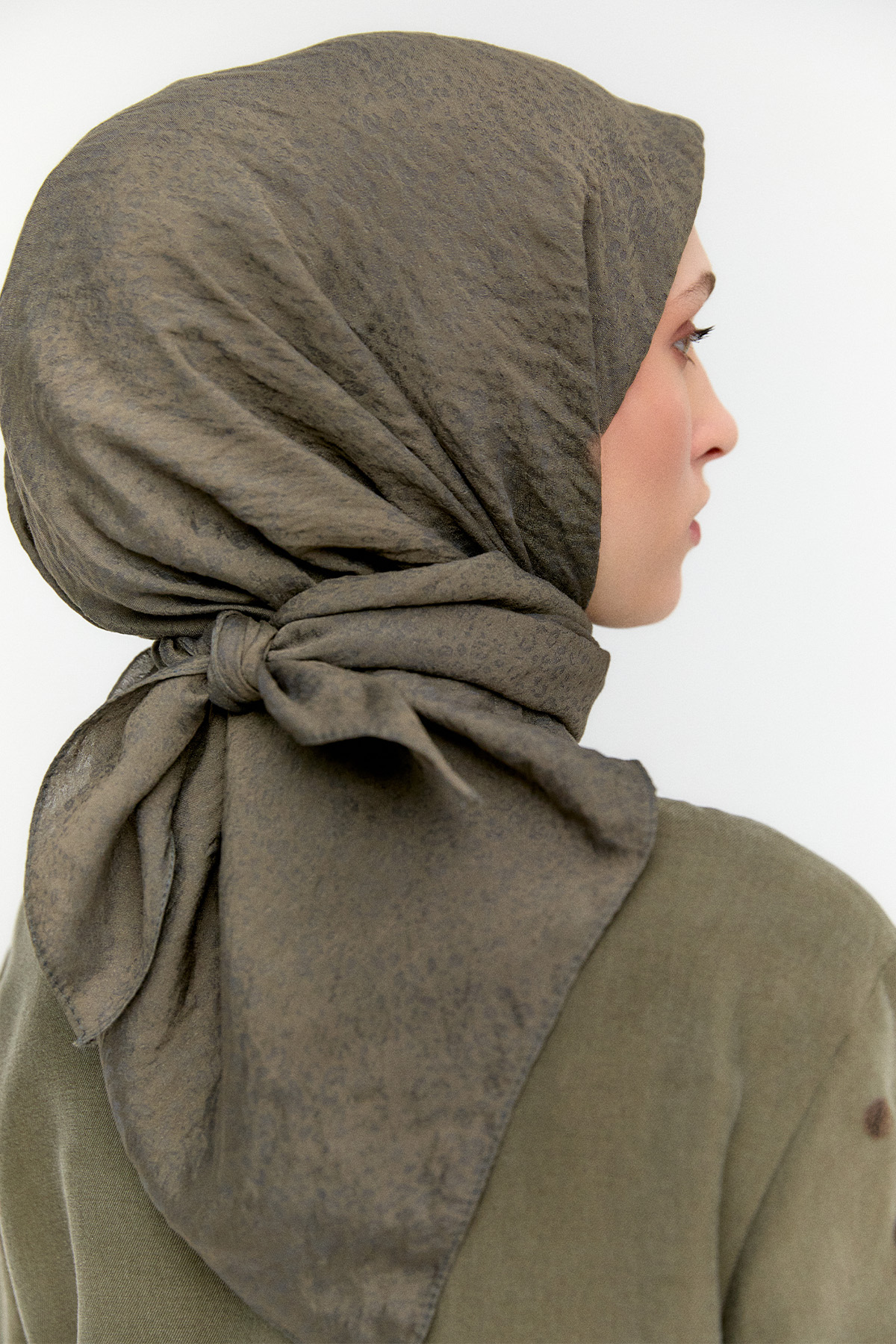 Leopar Desenli Viskon Eşarp, Tesettür Giyim