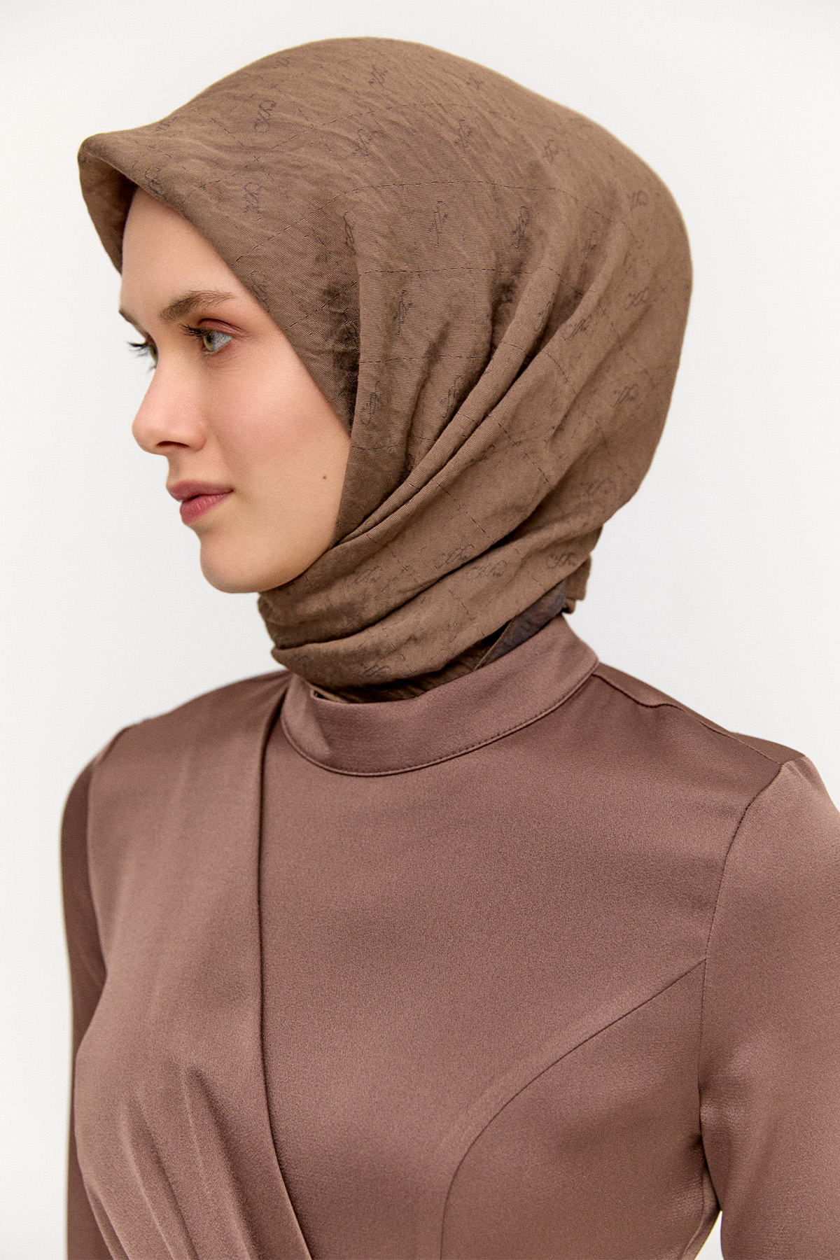 SS Logolu Viskon Eşarp, Tesettür Giyim