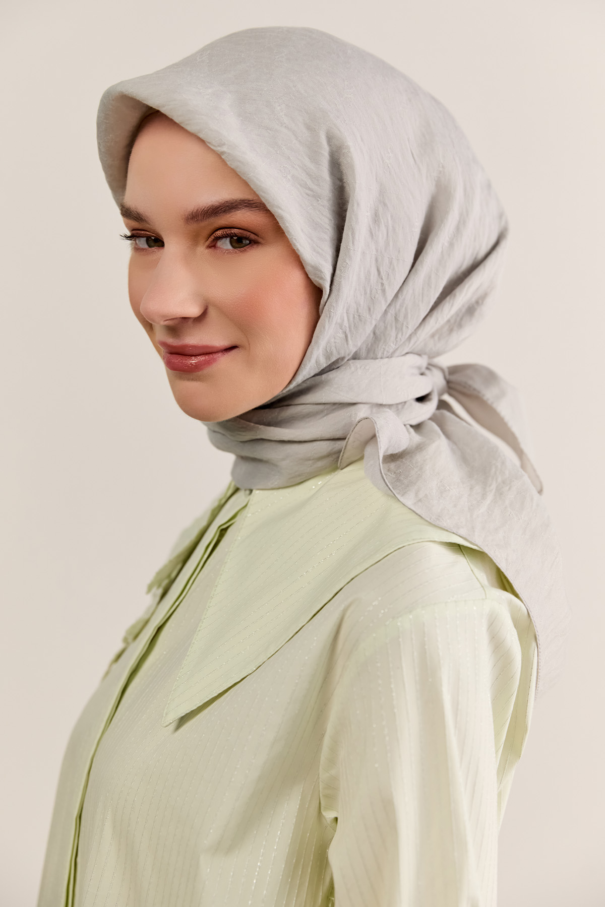 SS Logolu Viskon Eşarp, Tesettür Giyim