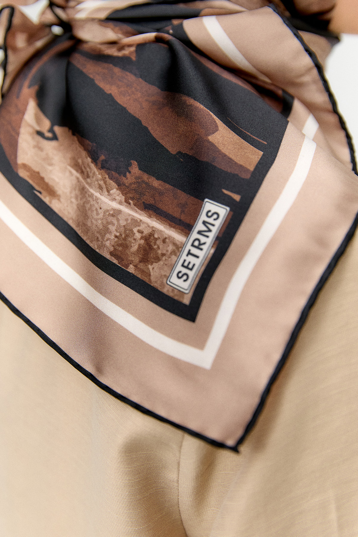 Yaprak Desenli Sura İpek Eşarp, Tesettür Giyim