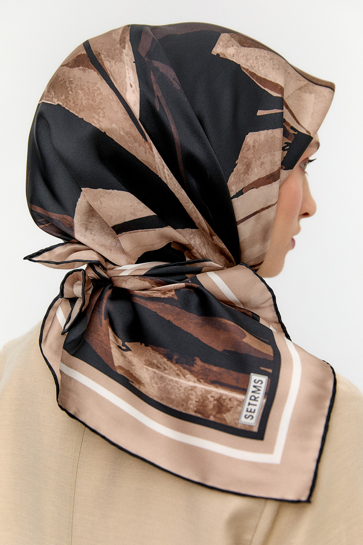 Yaprak Desenli Sura İpek Eşarp, Tesettür Giyim