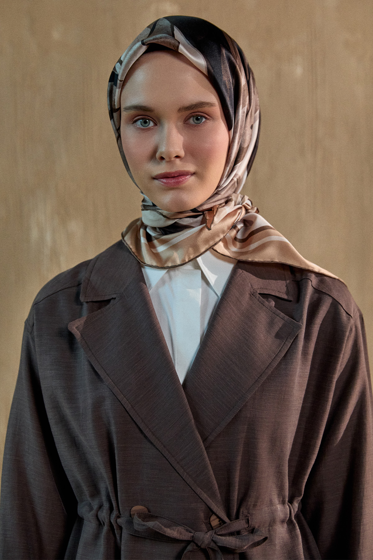 Yaprak Desenli Saten İpek Eşarp, Tesettür Giyim