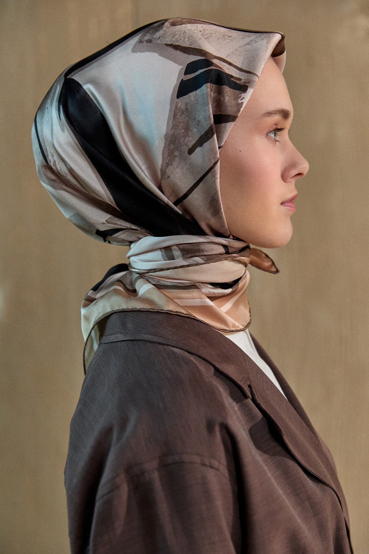 Yaprak Desenli Saten İpek Eşarp, Tesettür Giyim